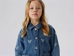 Name It cowboyjakke mellem blå denim med sommerfugle